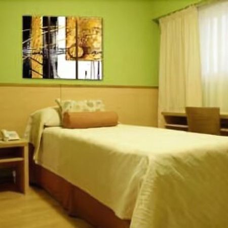 Hotel Presidente Peron Буенос Айрес Екстериор снимка